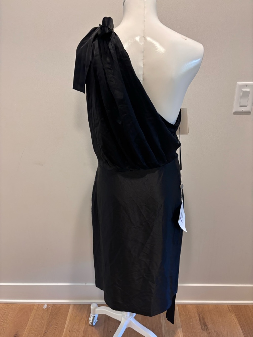 Retrofete Black One-Shoulder Asymmetrical Satin Mini Dress - Picture 9 of 9